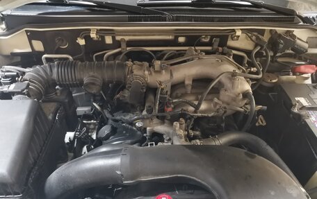 Mitsubishi Pajero IV, 2011 год, 2 000 000 рублей, 6 фотография