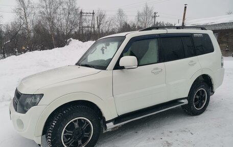 Mitsubishi Pajero IV, 2011 год, 2 000 000 рублей, 2 фотография