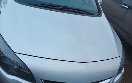 Opel Astra J, 2014 год, 1 150 000 рублей, 4 фотография