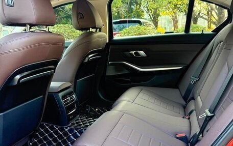 BMW 3 серия, 2022 год, 2 800 000 рублей, 5 фотография