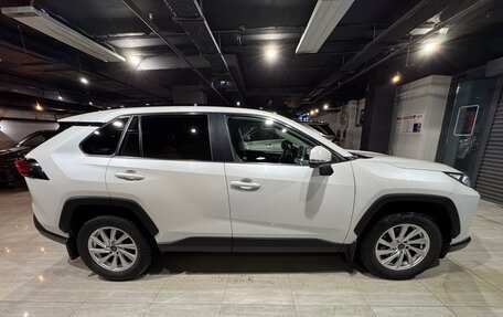 Toyota RAV4, 2020 год, 3 300 000 рублей, 8 фотография