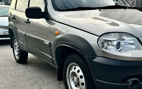 Chevrolet Niva I рестайлинг, 2011 год, 460 000 рублей, 3 фотография