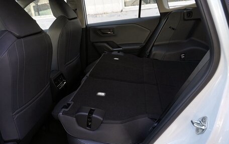 Toyota RAV4, 2026 год, 4 683 844 рублей, 29 фотография