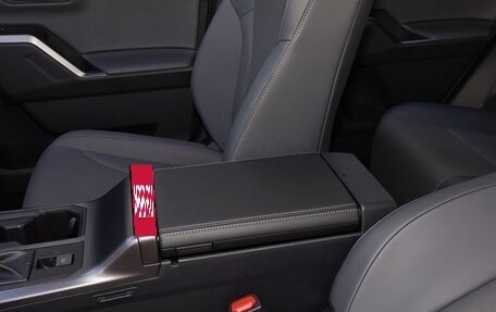 Toyota RAV4, 2026 год, 4 683 844 рублей, 24 фотография