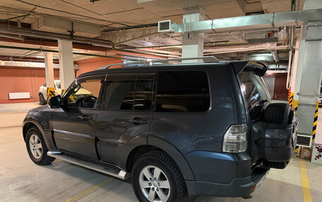 Mitsubishi Pajero IV, 2006 год, 1 580 000 рублей, 2 фотография