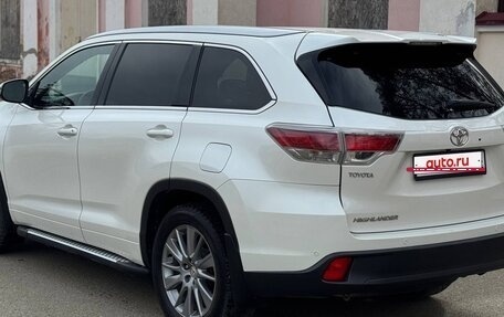 Toyota Highlander III, 2014 год, 2 850 000 рублей, 6 фотография
