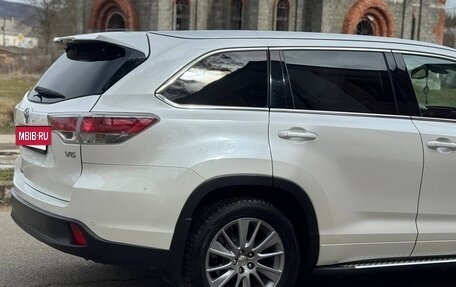 Toyota Highlander III, 2014 год, 2 850 000 рублей, 8 фотография