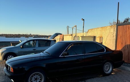 BMW 5 серия, 1993 год, 270 000 рублей, 2 фотография
