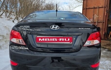 Hyundai Solaris II рестайлинг, 2013 год, 800 000 рублей, 3 фотография