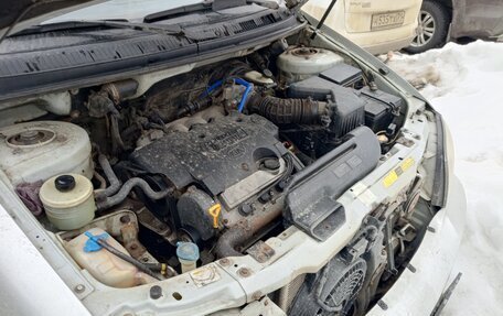 KIA Carnival III, 2003 год, 380 000 рублей, 6 фотография