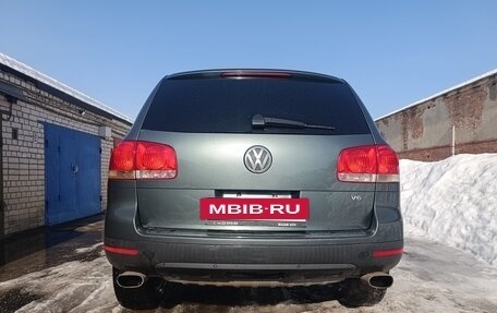 Volkswagen Touareg III, 2004 год, 555 000 рублей, 28 фотография
