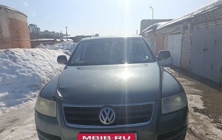 Volkswagen Touareg III, 2004 год, 555 000 рублей, 34 фотография