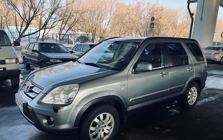 Honda CR-V II рестайлинг, 2005 год, 910 000 рублей, 2 фотография