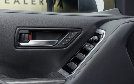 Toyota Land Cruiser, 2025 год, 15 200 000 рублей, 11 фотография