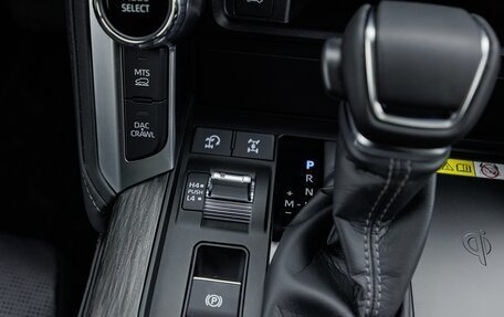 Toyota Land Cruiser, 2025 год, 15 200 000 рублей, 28 фотография