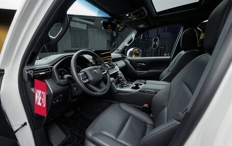 Toyota Land Cruiser, 2025 год, 15 200 000 рублей, 12 фотография