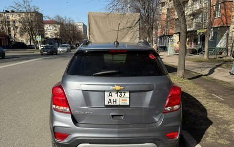 Chevrolet Trax, 2019 год, 800 000 рублей, 3 фотография