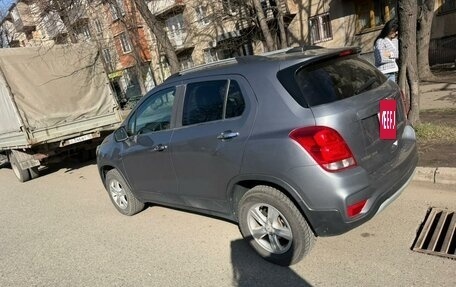 Chevrolet Trax, 2019 год, 800 000 рублей, 6 фотография