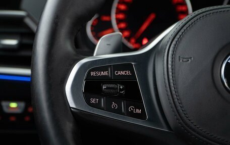 BMW 3 серия, 2019 год, 3 498 055 рублей, 15 фотография