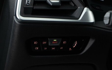 BMW 3 серия, 2019 год, 3 498 055 рублей, 20 фотография