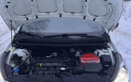 Hyundai Solaris II рестайлинг, 2011 год, 600 000 рублей, 11 фотография