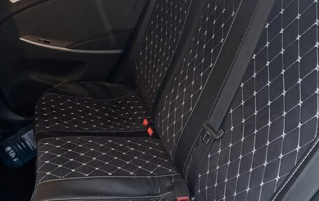 Hyundai Solaris II рестайлинг, 2011 год, 600 000 рублей, 9 фотография