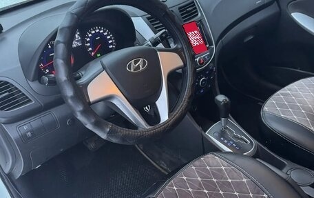 Hyundai Solaris II рестайлинг, 2011 год, 600 000 рублей, 7 фотография