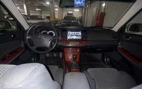 Toyota Camry V40, 2005 год, 650 000 рублей, 18 фотография