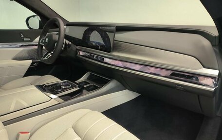 BMW 7 серия, 2025 год, 9 фотография