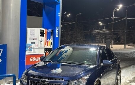 Chevrolet Cruze II, 2011 год, 550 000 рублей, 4 фотография