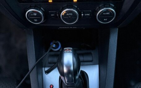 Volkswagen Jetta VI, 2012 год, 870 000 рублей, 14 фотография