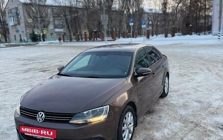 Volkswagen Jetta VI, 2012 год, 870 000 рублей, 2 фотография