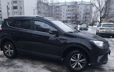 Toyota RAV4, 2019 год, 2 370 000 рублей, 6 фотография