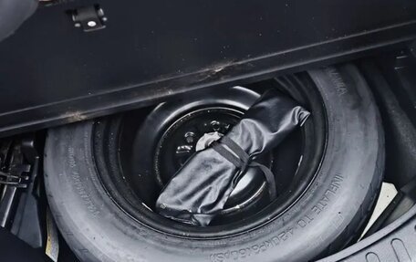 Toyota RAV4, 2019 год, 2 370 000 рублей, 12 фотография