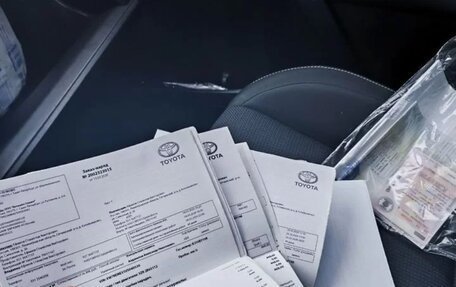 Toyota RAV4, 2019 год, 2 370 000 рублей, 15 фотография