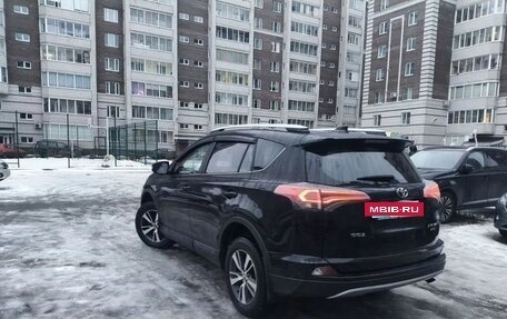 Toyota RAV4, 2019 год, 2 370 000 рублей, 9 фотография