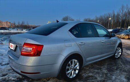 Skoda Octavia, 2018 год, 1 850 000 рублей, 5 фотография