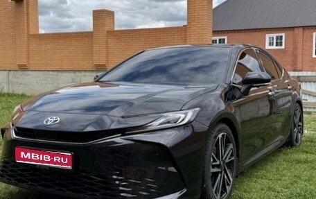 Toyota Camry, 2025 год, 5 250 000 рублей, 1 фотография