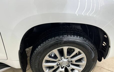 Toyota Land Cruiser Prado 150 рестайлинг 2, 2018 год, 5 290 000 рублей, 12 фотография