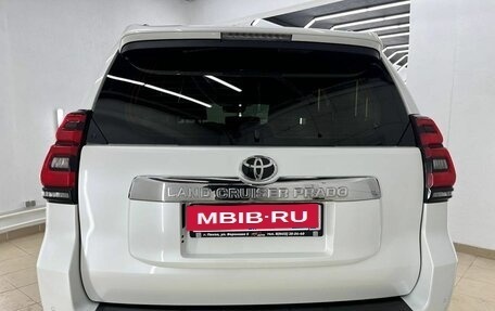 Toyota Land Cruiser Prado 150 рестайлинг 2, 2018 год, 5 290 000 рублей, 8 фотография