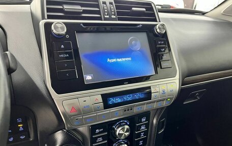 Toyota Land Cruiser Prado 150 рестайлинг 2, 2018 год, 5 290 000 рублей, 23 фотография