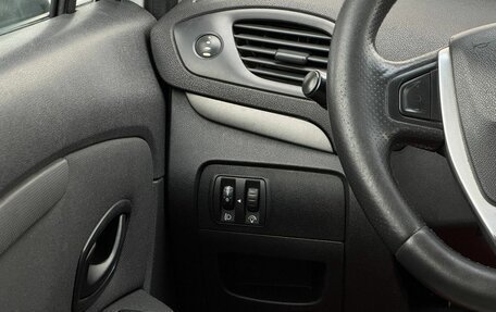 Renault Scenic III, 2011 год, 499 999 рублей, 19 фотография