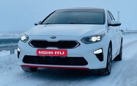 KIA cee'd III, 2018 год, 1 800 000 рублей, 2 фотография