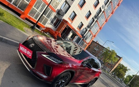 Lexus RX IV рестайлинг, 2021 год, 5 900 000 рублей, 4 фотография