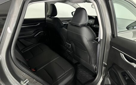 Geely Emgrand, 2024 год, 2 000 000 рублей, 17 фотография