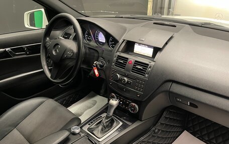 Mercedes-Benz C-Класс, 2010 год, 1 270 000 рублей, 15 фотография