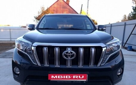 Toyota Land Cruiser Prado 150 рестайлинг 2, 2016 год, 4 102 000 рублей, 2 фотография