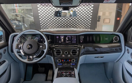 Rolls-Royce Cullinan, 2026 год, 90 000 096 рублей, 11 фотография