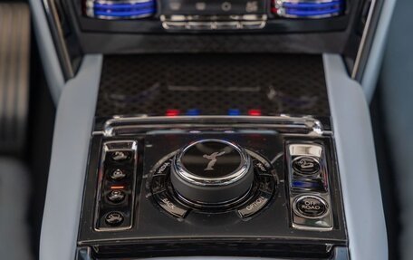 Rolls-Royce Cullinan, 2026 год, 90 000 096 рублей, 28 фотография