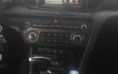 KIA Sportage IV рестайлинг, 2017 год, 1 799 000 рублей, 14 фотография